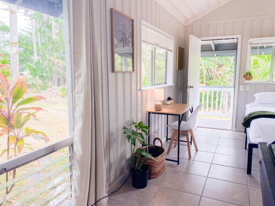 Monstera Bungalow, Spacious, King Bed, Big Kitchen Keaau Ngoại thất bức ảnh