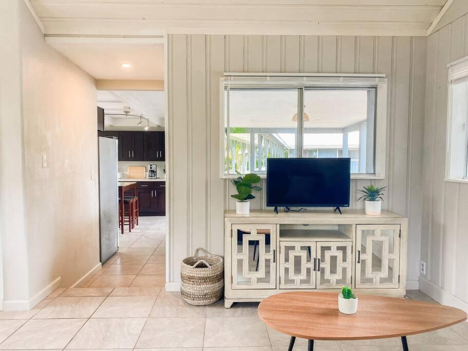 Monstera Bungalow, Spacious, King Bed, Big Kitchen Keaau Ngoại thất bức ảnh